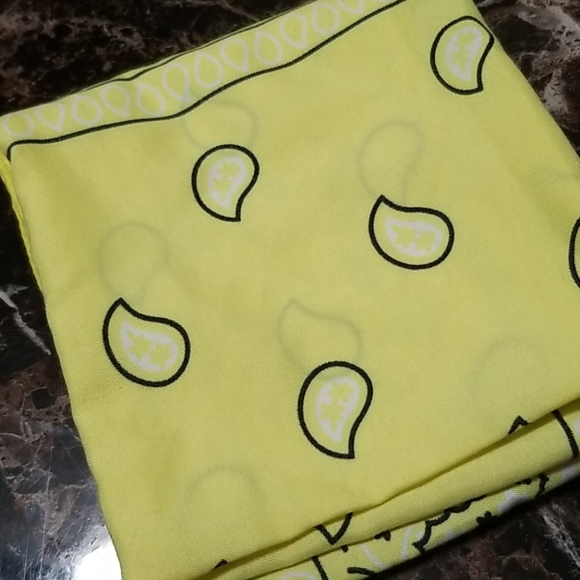 Bandana - Picture 1 of 1